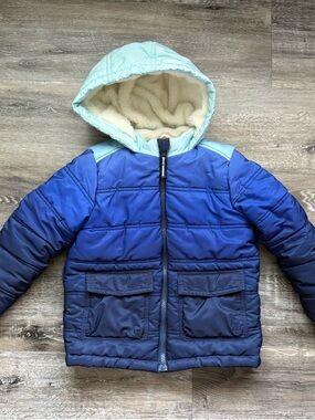 🧸 Cat & Jack | LIKE NEW • Blue Ombre Puffer Jacket • 4T